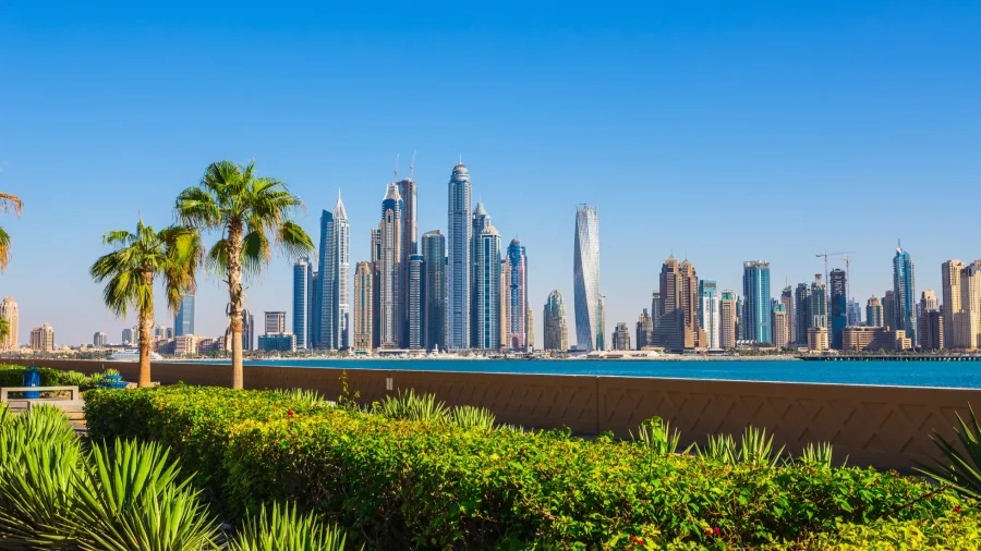 Russian and Chinese Investors Drive Dubai’s Luxury Real Estate Boom Amid Geopolitical Tensions